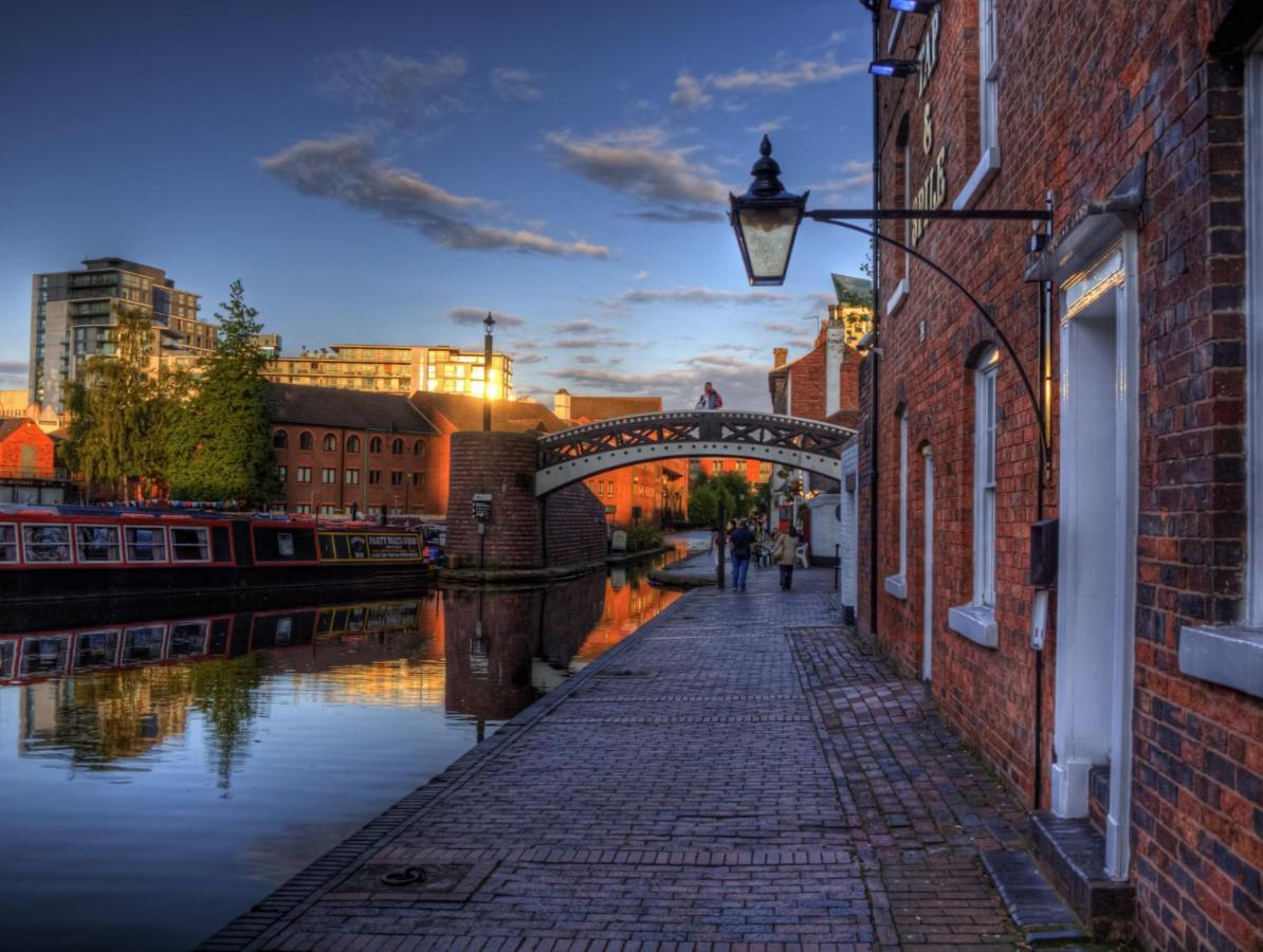 City Centre Townhouse - 3 Bedrooms - Garage - Parking - Top Rated Birmingham Exteriér fotografie